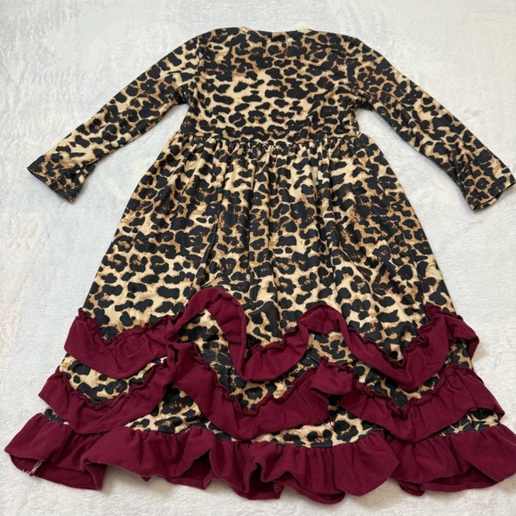 🍁 3/$15 Leopard Print Kids Dress with Burgundy Accents - Picture 4 of 4